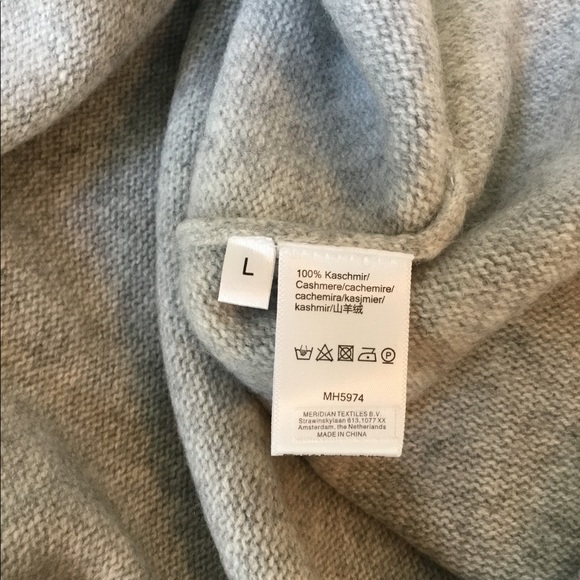 NWT Zocha Turtleneck Cashmere Sweater - Picture 7 of 7